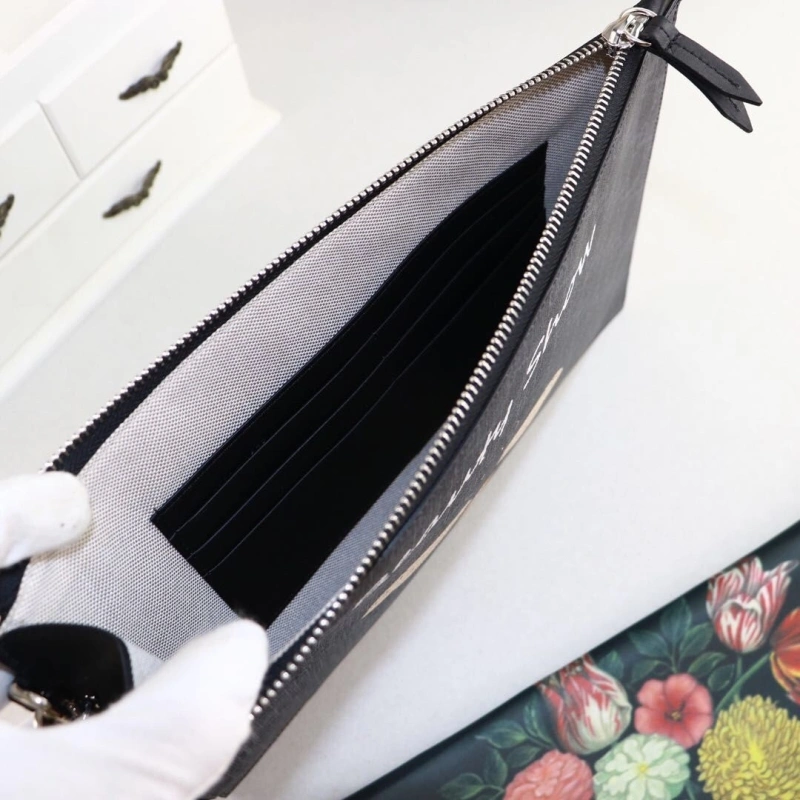 Gucci Clutch Bags 4036-0689