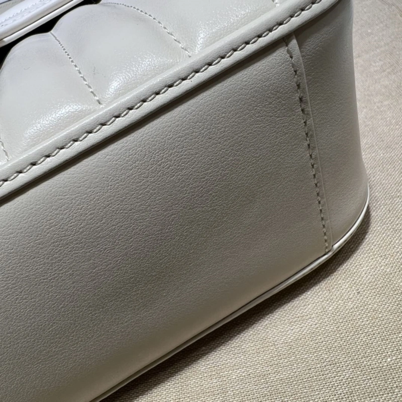 Gucci Top Handle Bags 4036-0769