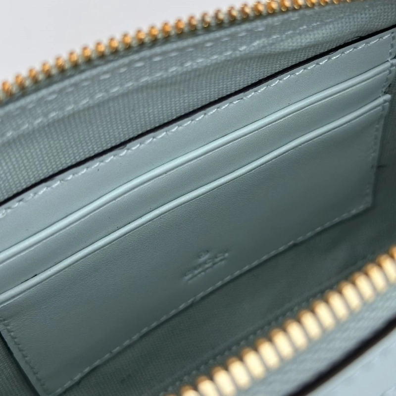 Gucci Satchel Bags 4036-0899