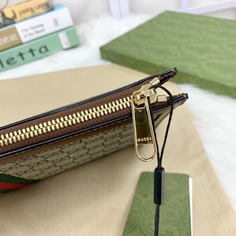 Gucci Clutch Bags 4036-0987