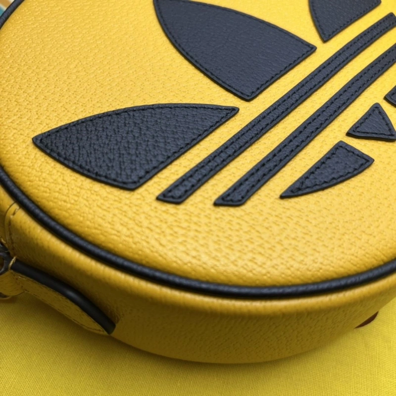 Gucci Round Bags 4036B-0395