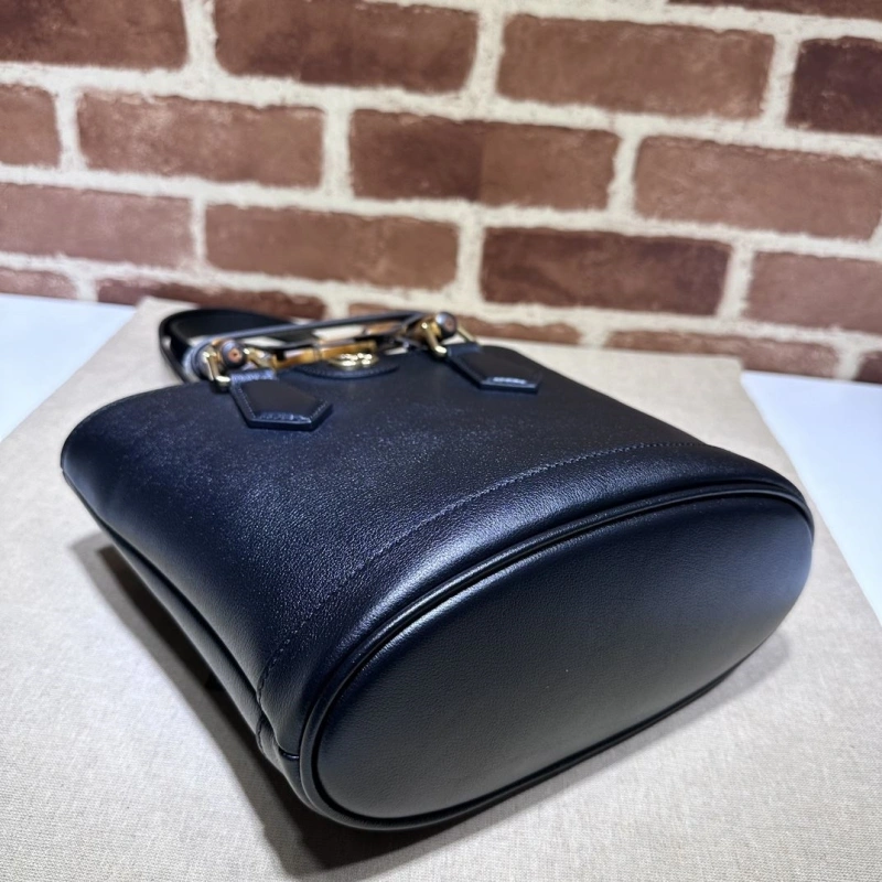 Gucci Bucket Bags 4036B-0821