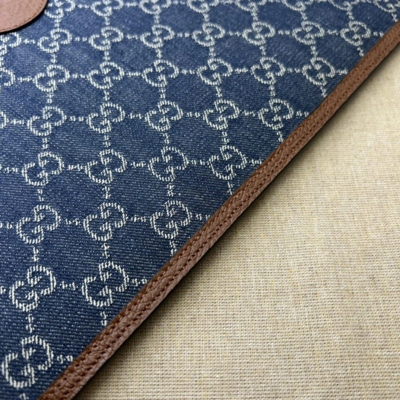 Gucci Clutch Bags 4036B-0931