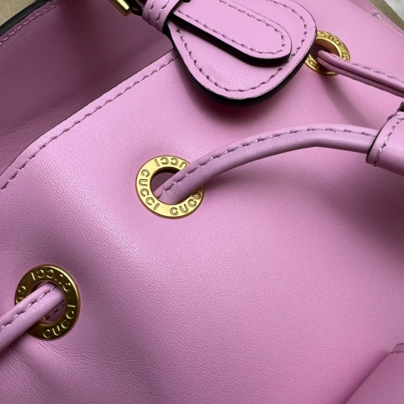 Gucci Backpacks 4036B-0942