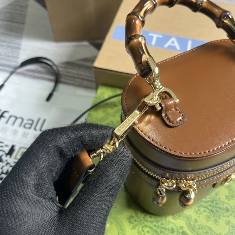 Gucci Cosmetic Bags 4036C-2421