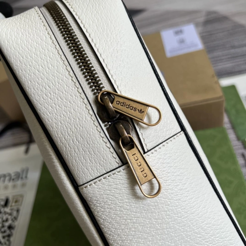 Gucci Cosmetic Bags 4036C-3091