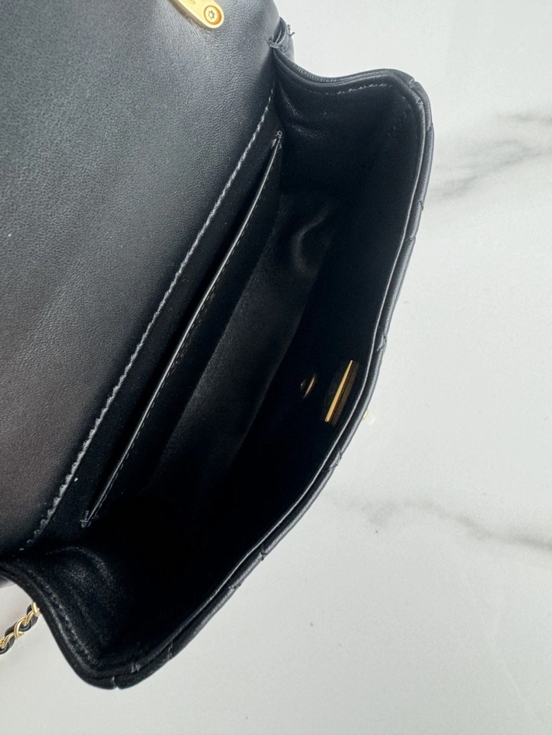 Chanel 19 Bags 4046F-0154