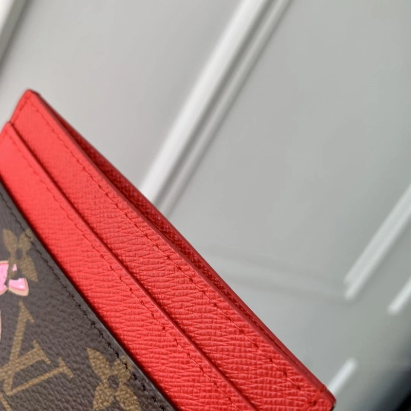 LV Wallets 4048A-0019