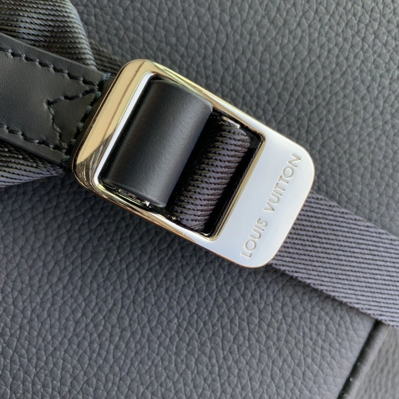 LV Backpacks 4048A-0027