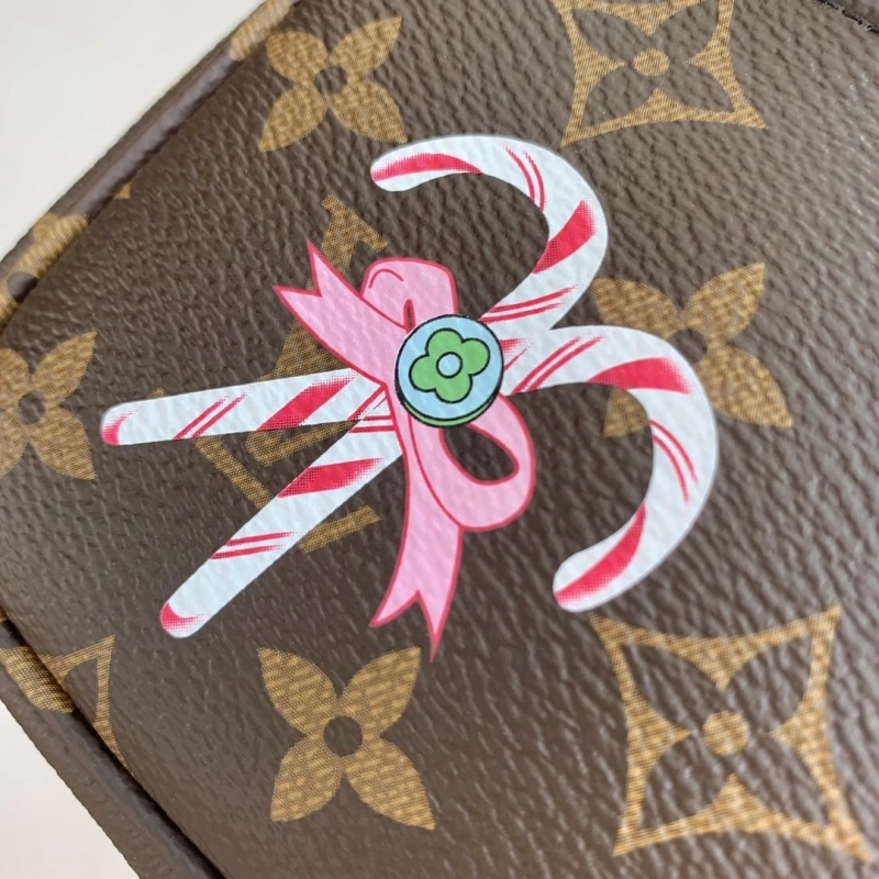 LV Wallets 4048A-0053