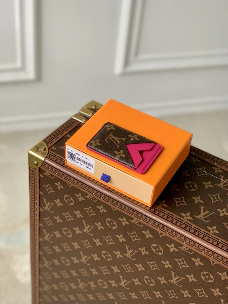 LV Wallets 4048A-0070