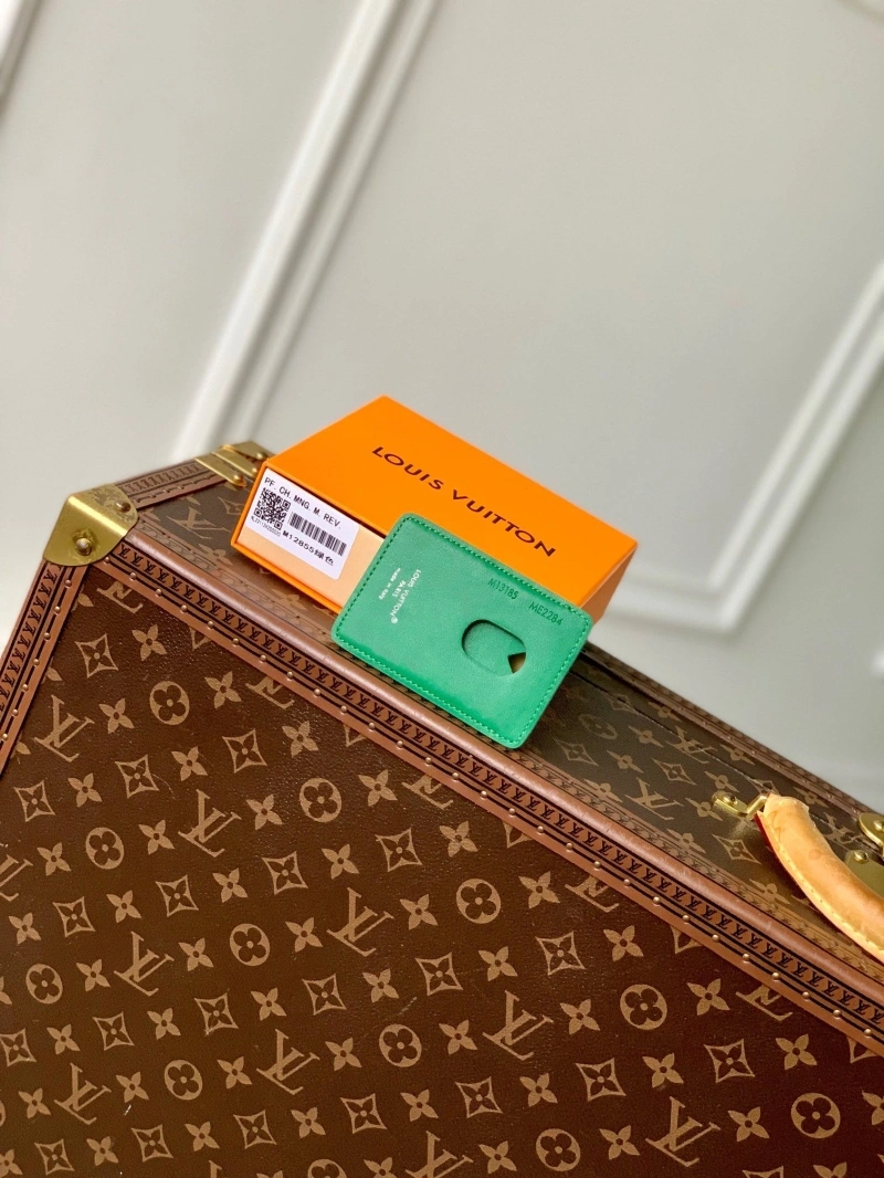 LV Wallets 4048A-0071