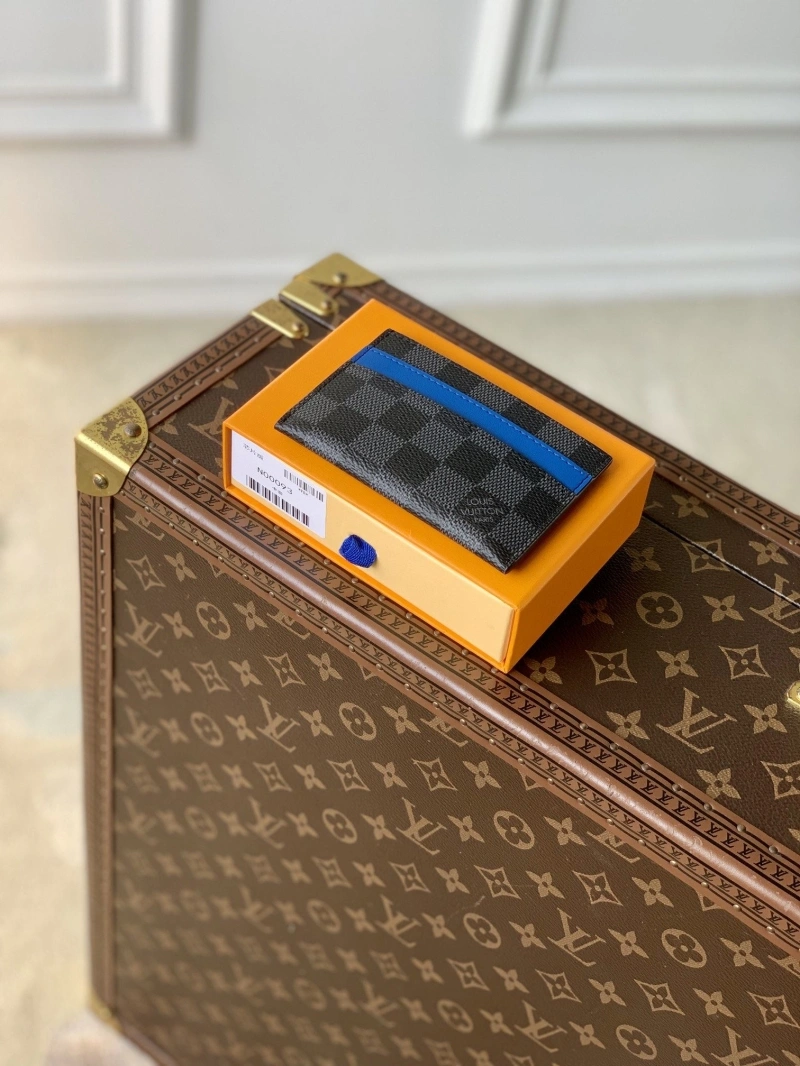 LV Wallets 4048A-0074