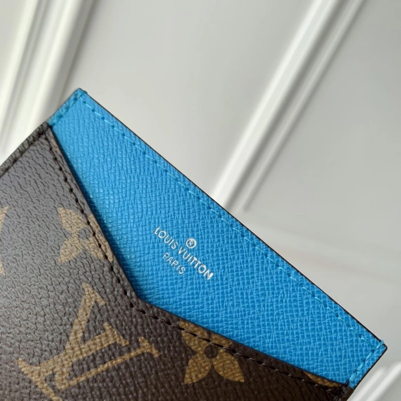 LV Wallets 4048A-0080