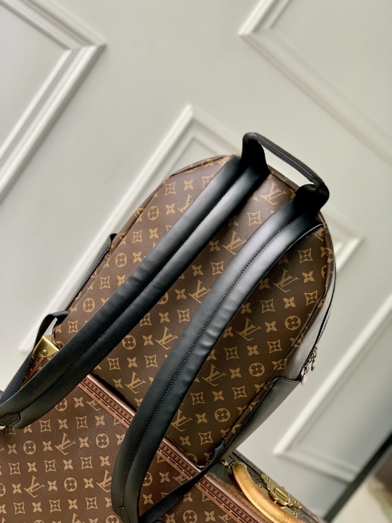 LV Backpacks 4048A-0082