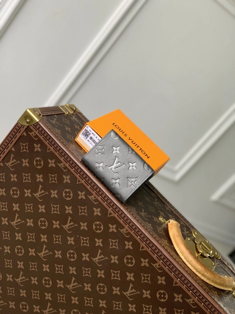 LV Wallets 4048A-0097