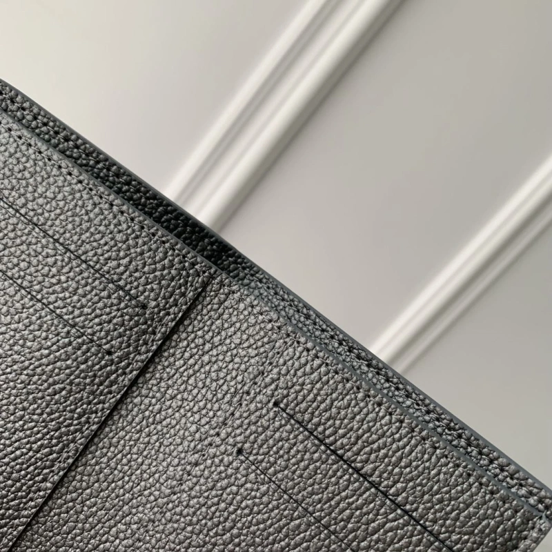 LV Wallets 4048A-0098