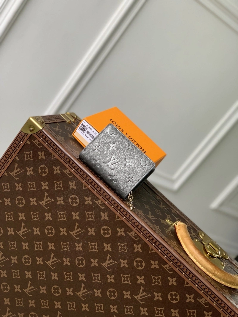 LV Wallets 4048A-0100