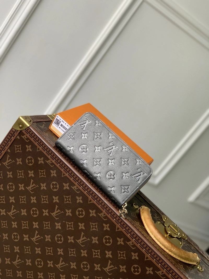 LV Wallets 4048A-0102