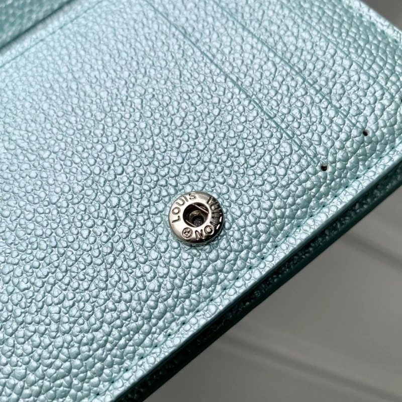 LV Wallets 4048A-0135