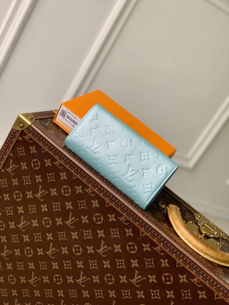 LV Wallets 4048A-0136