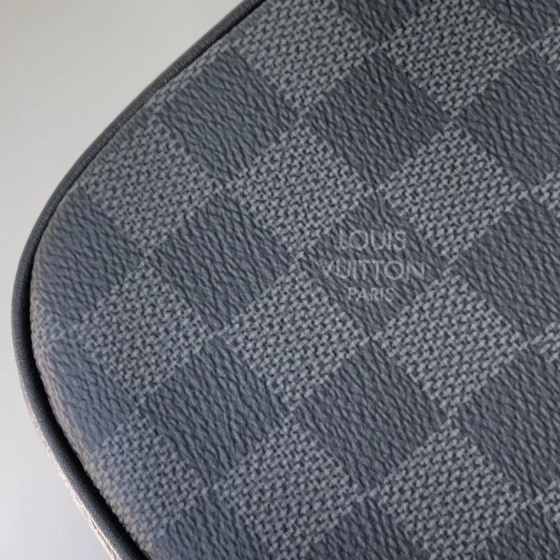 LV Clutch Bags 4048A-0144