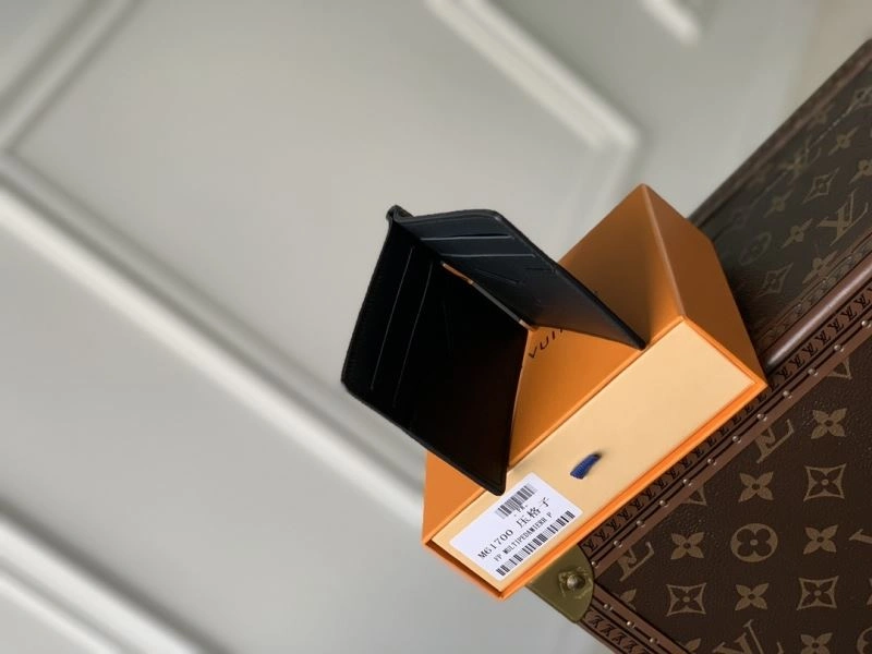 LV Wallets 4048F-0021