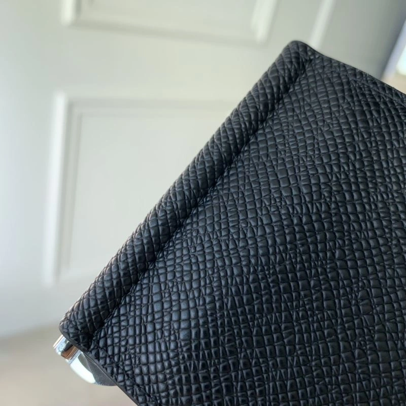 LV Wallets 4048F-0022