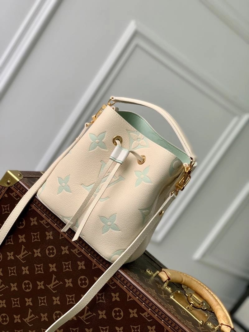 LV Bucket Bags 4048F-0033