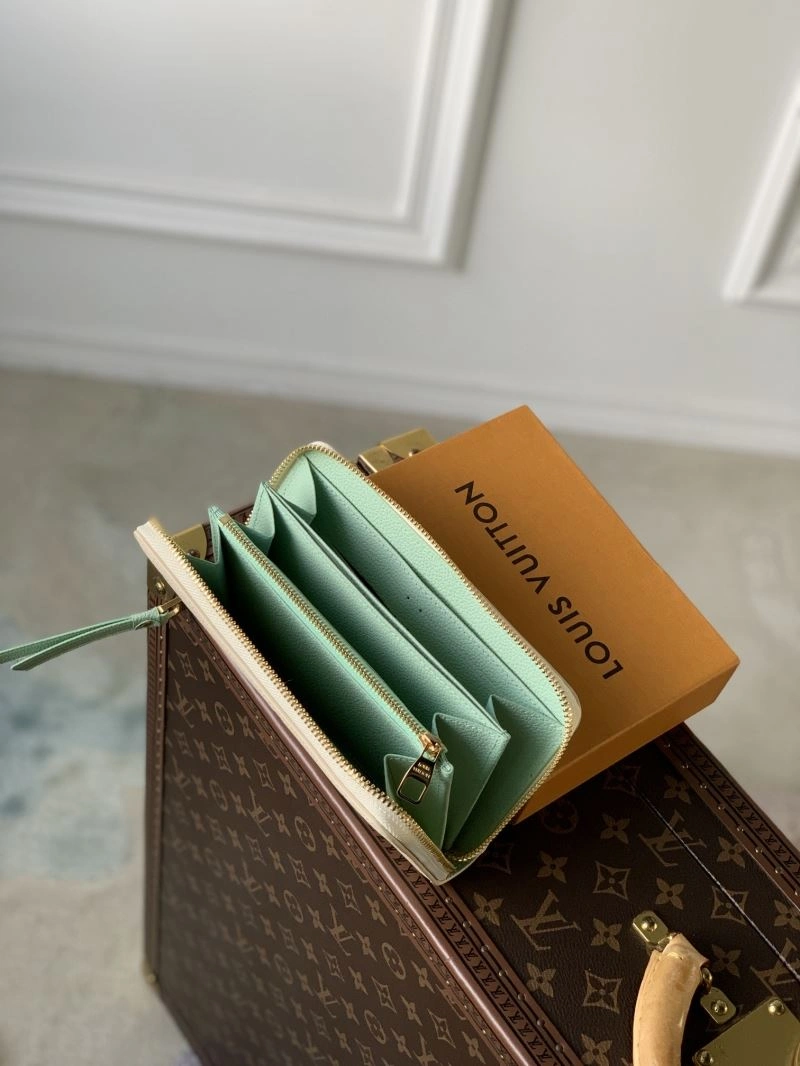 LV Wallets 4048F-0084