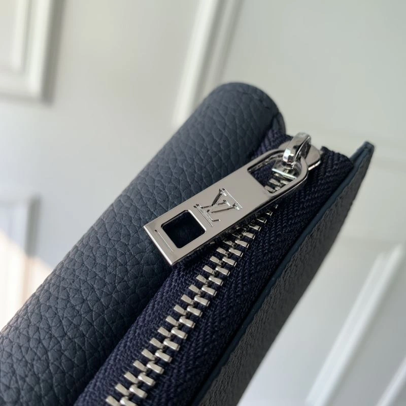 LV Wallets 4048F-0110