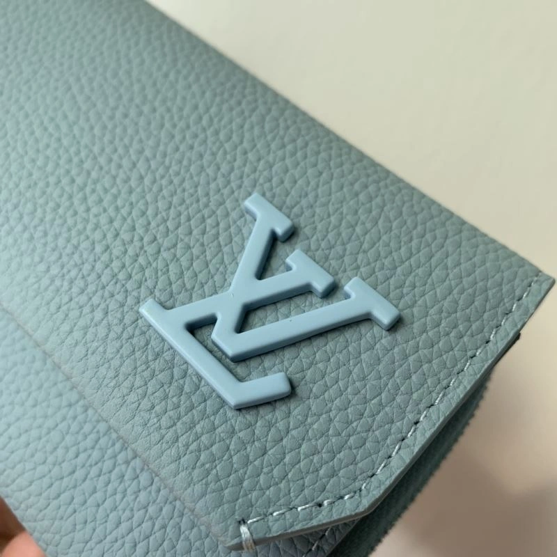 LV Wallets 4048F-0111