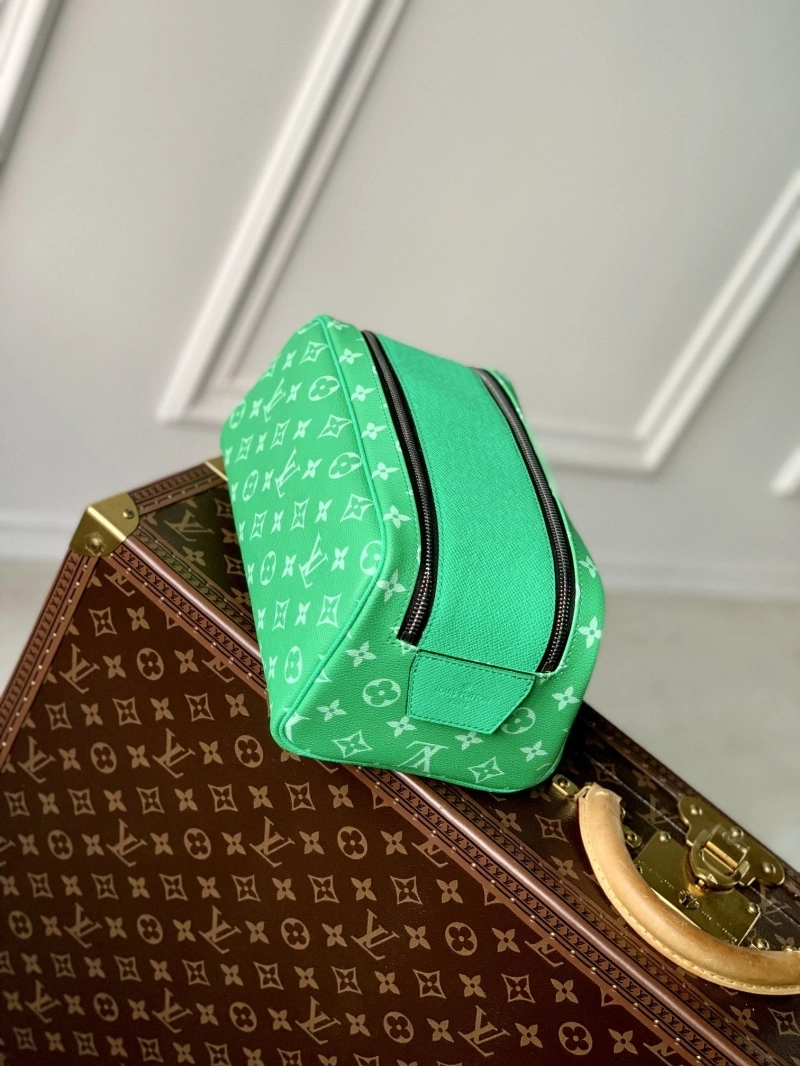 LV Cosmetic Bags 4048G-0067