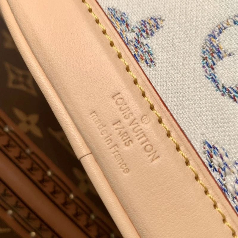 LV Bucket Bags 4048H-0215