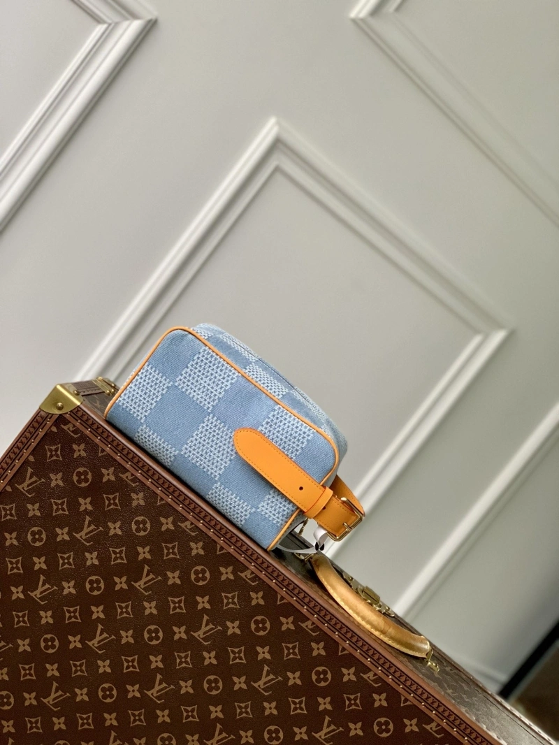 LV Cosmetic Bags 4048I-0033
