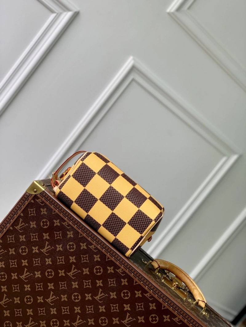 LV Cosmetic Bags 4048I-0051