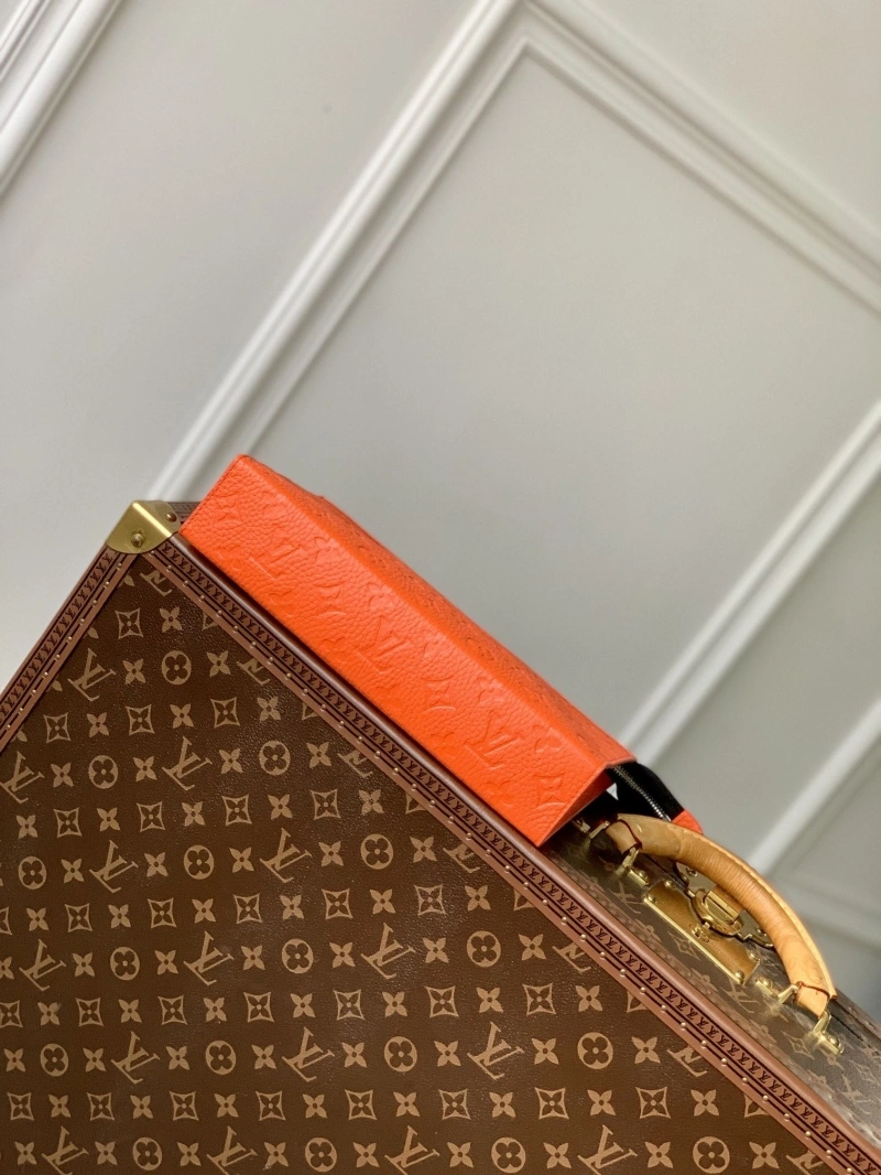 LV Clutch Bags 4048I-0135