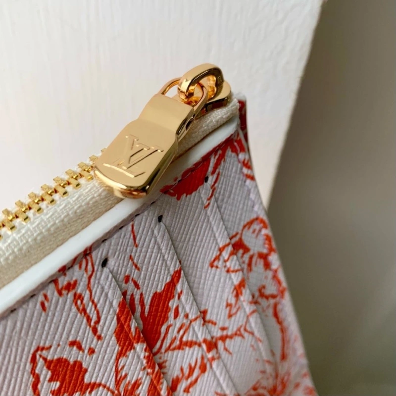 LV Wallets 4048I-0225