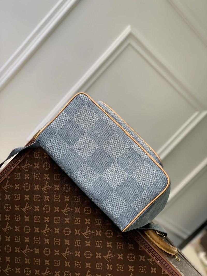 LV Backpacks 4048I-0243