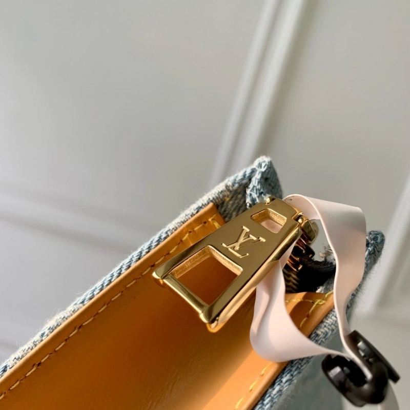 LV Clutch Bags 4048I-0332