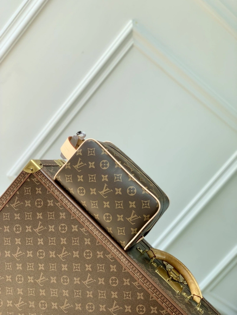 LV Cosmetic Bags 4048I-0389