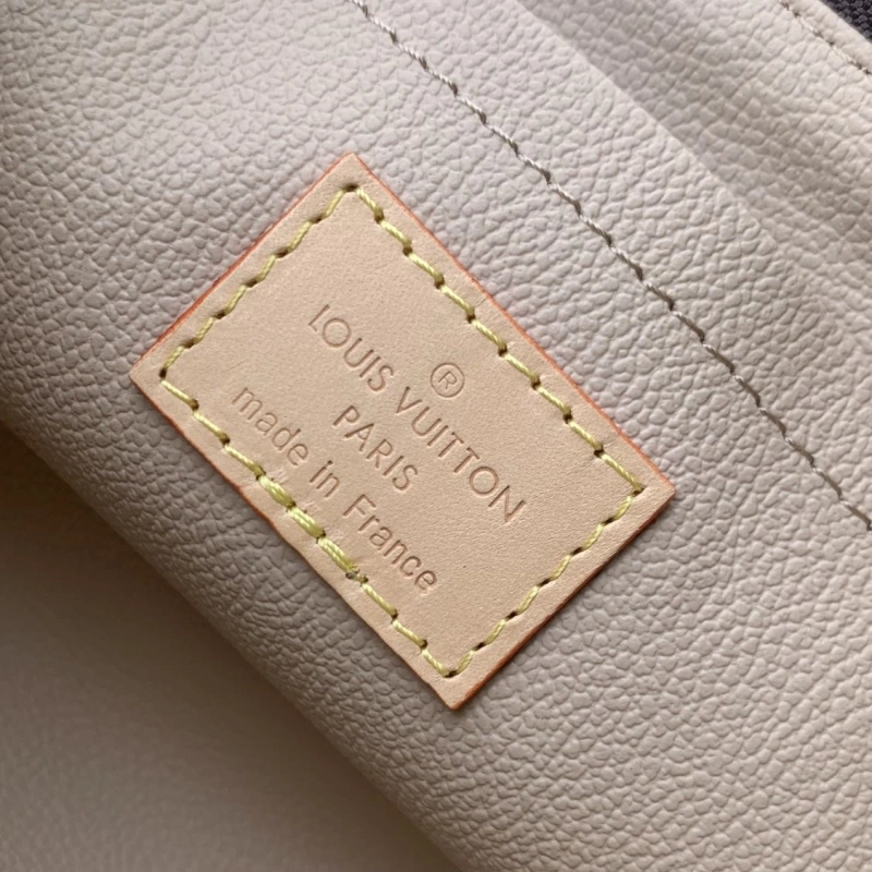 LV Cosmetic Bags 4048I-0399