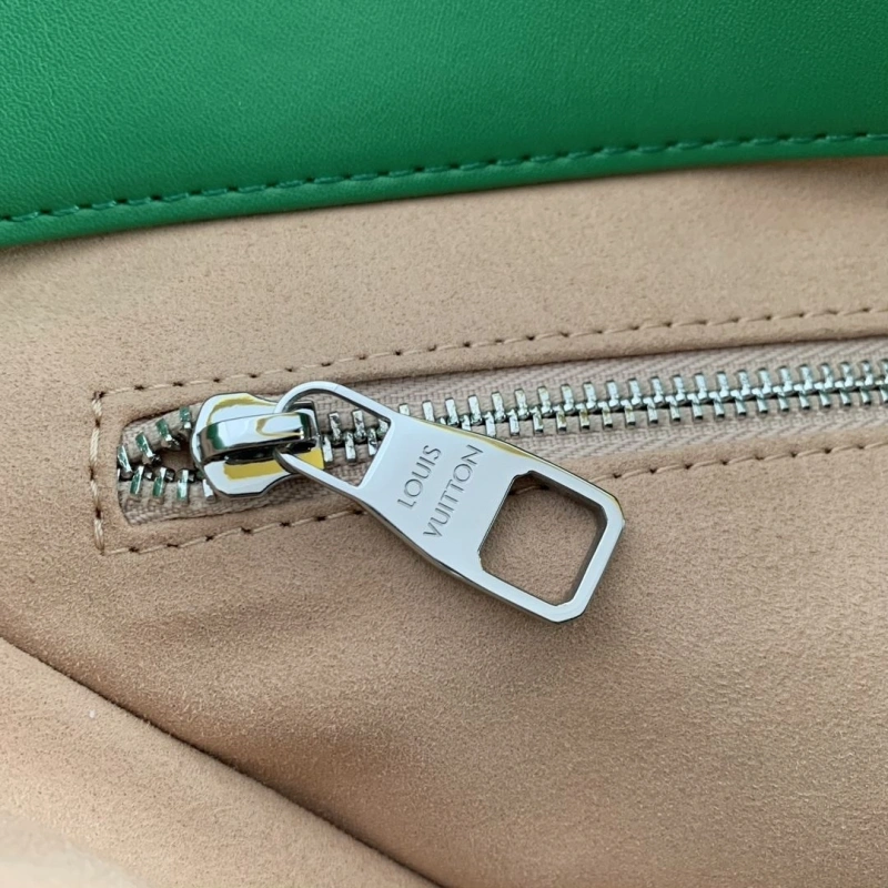 LV Shopping Bags 4048I-0451