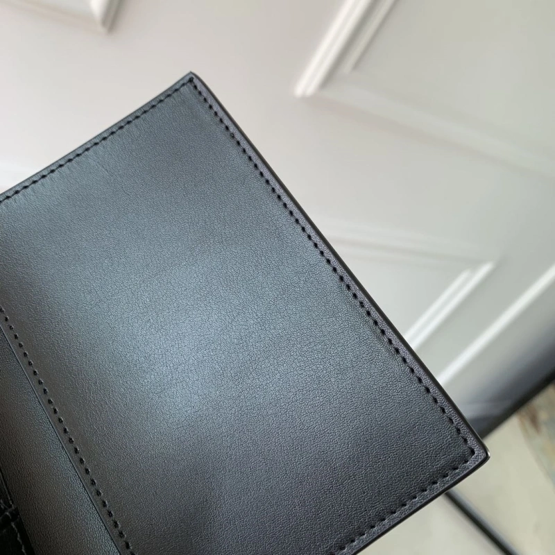 LV Wallets 4048I-0484