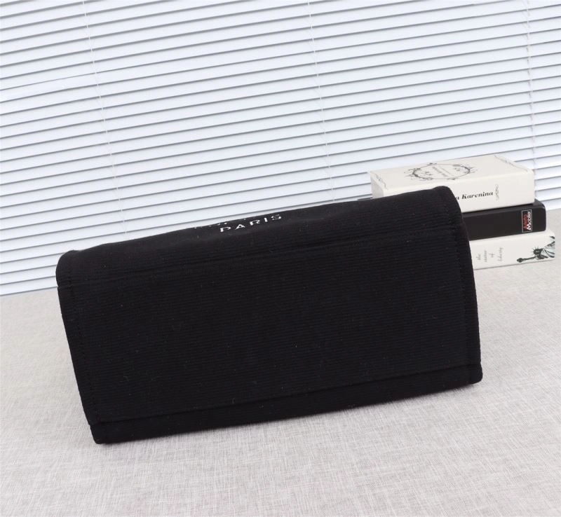 Chanel Shopping Bags 4049B-0330