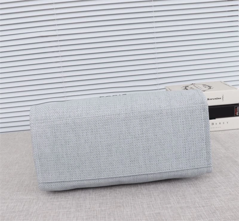 Chanel Shopping Bags 4049B-0332