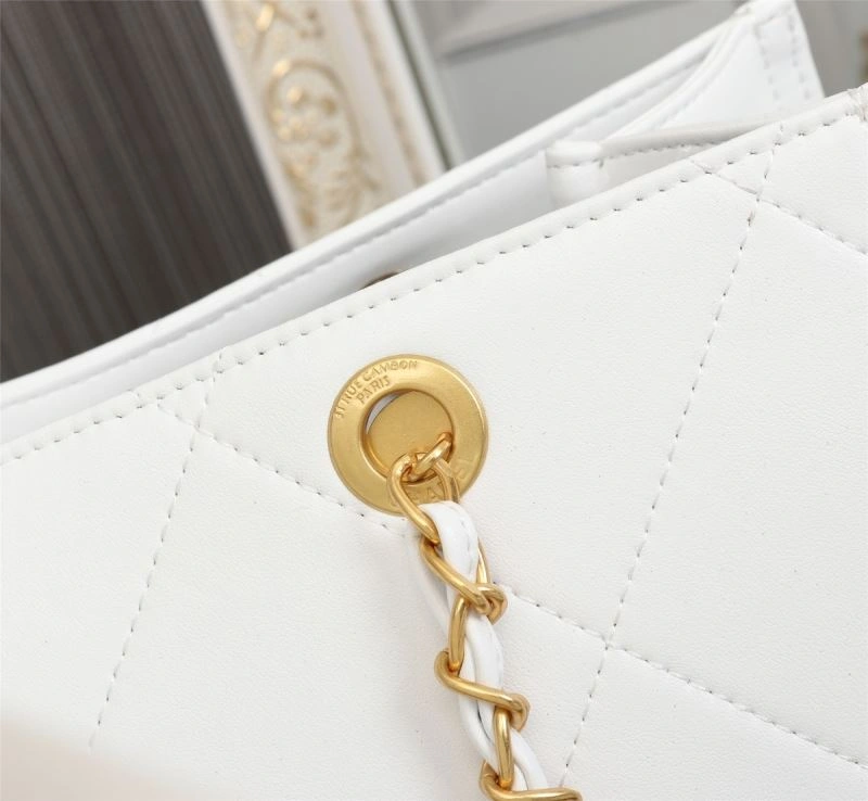 Chanel Shopping Bags 4049B-0407