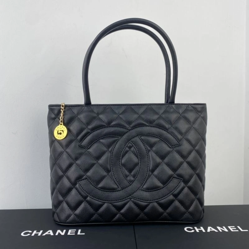 Chanel Shopping Bags 4049B-0637