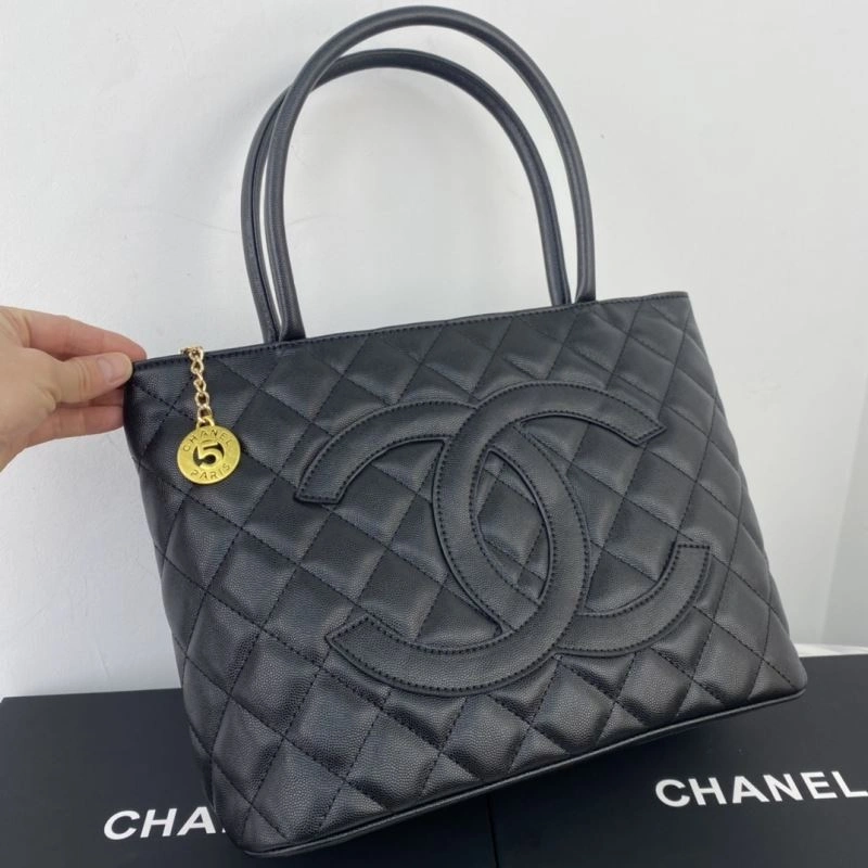 Chanel Shopping Bags 4049B-0637