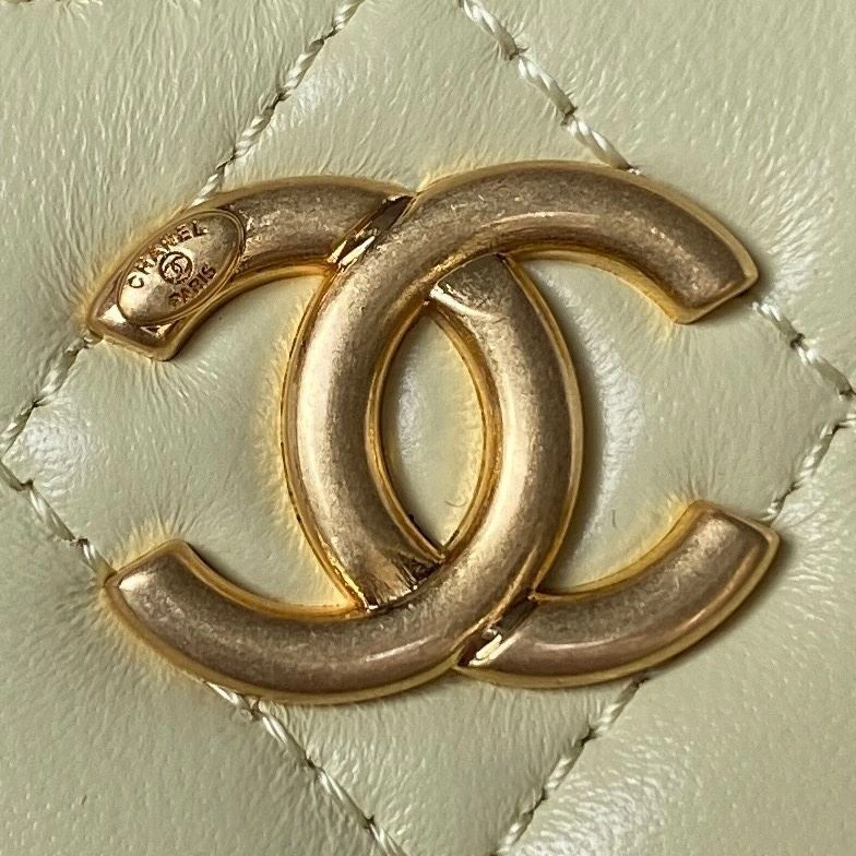 Chanel Cosmetic Bags 4049C-0015